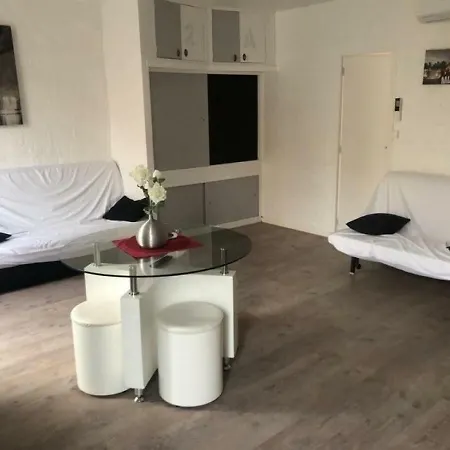 2 Pieces En Centre Ville Proche Plages Appartement Saint-Raphaël